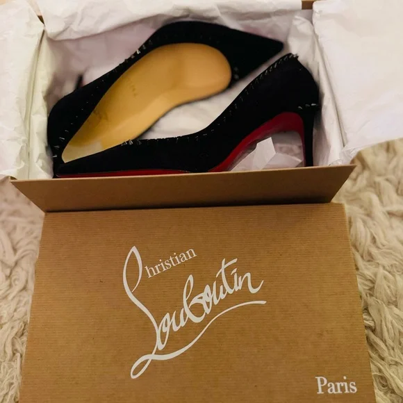 Christian Louboutin Anjalina Studded Pointed Toe Pump - Size 37 (7) - Picture 2 of 8